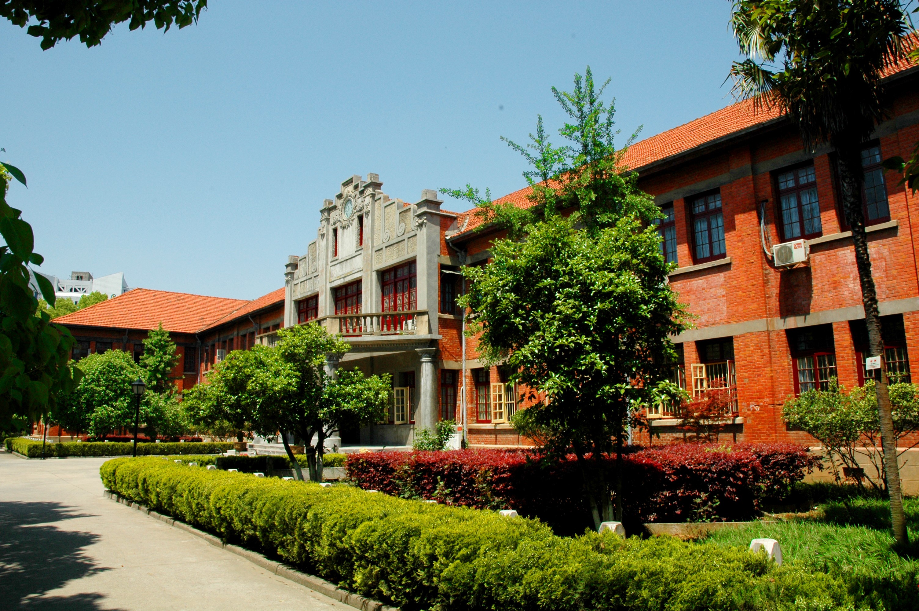 AQNU_campus_photo_1